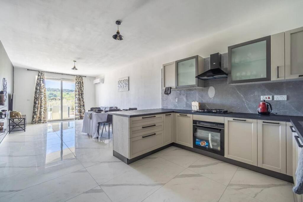 Sunset Bliss Luxury Apartment San Pawl il-Baħar Zewnętrze zdjęcie